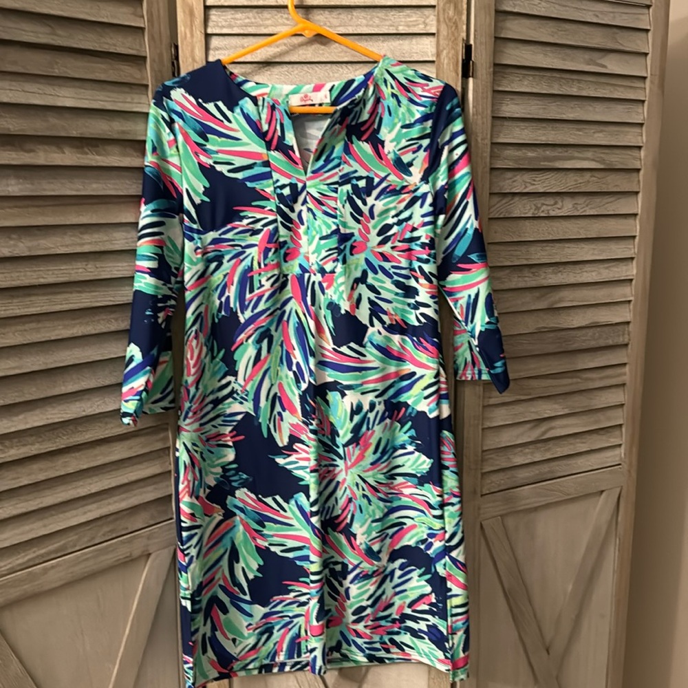 ARYAH Dress sizes Small Pit to pit 17 1/2” inches length 37” inches pre owned